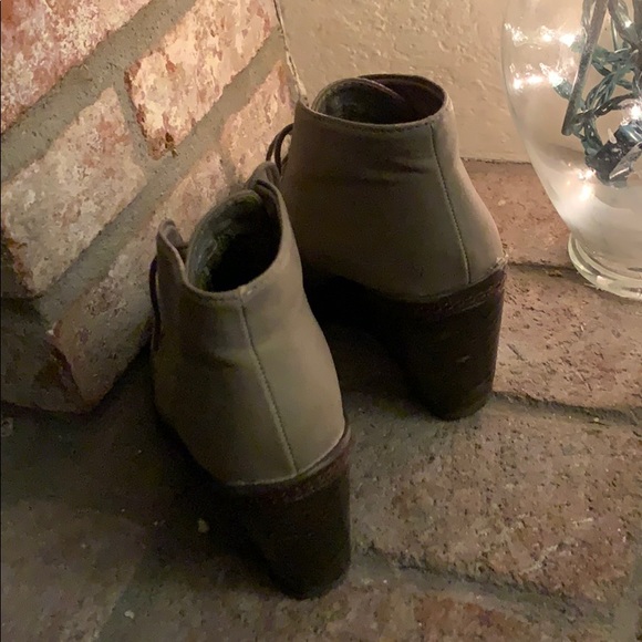 Dr. Scholl’s wedge booties size 8 tan - Picture 3 of 6